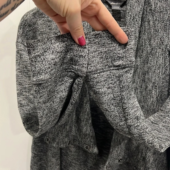 Eddie Bauer gray button  up cardigan size small - Picture 7 of 15